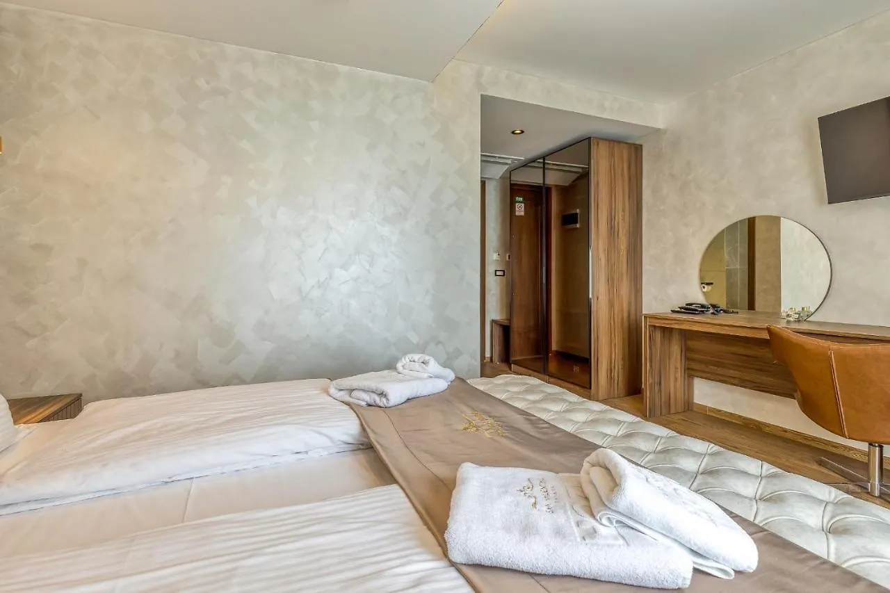 ****  San Valentino Palace Aparthotel Umago Croazia