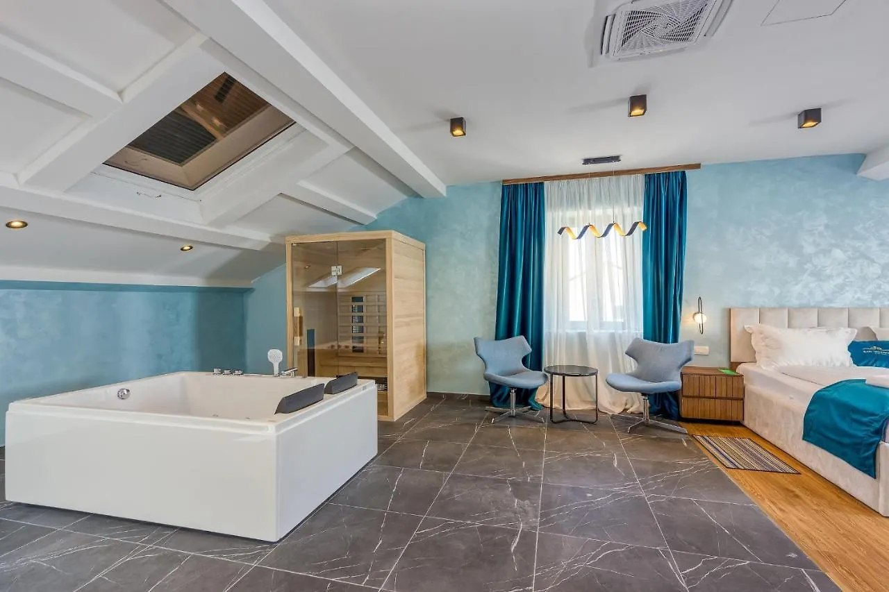 San Valentino Palace Aparthotel Umago 4*,